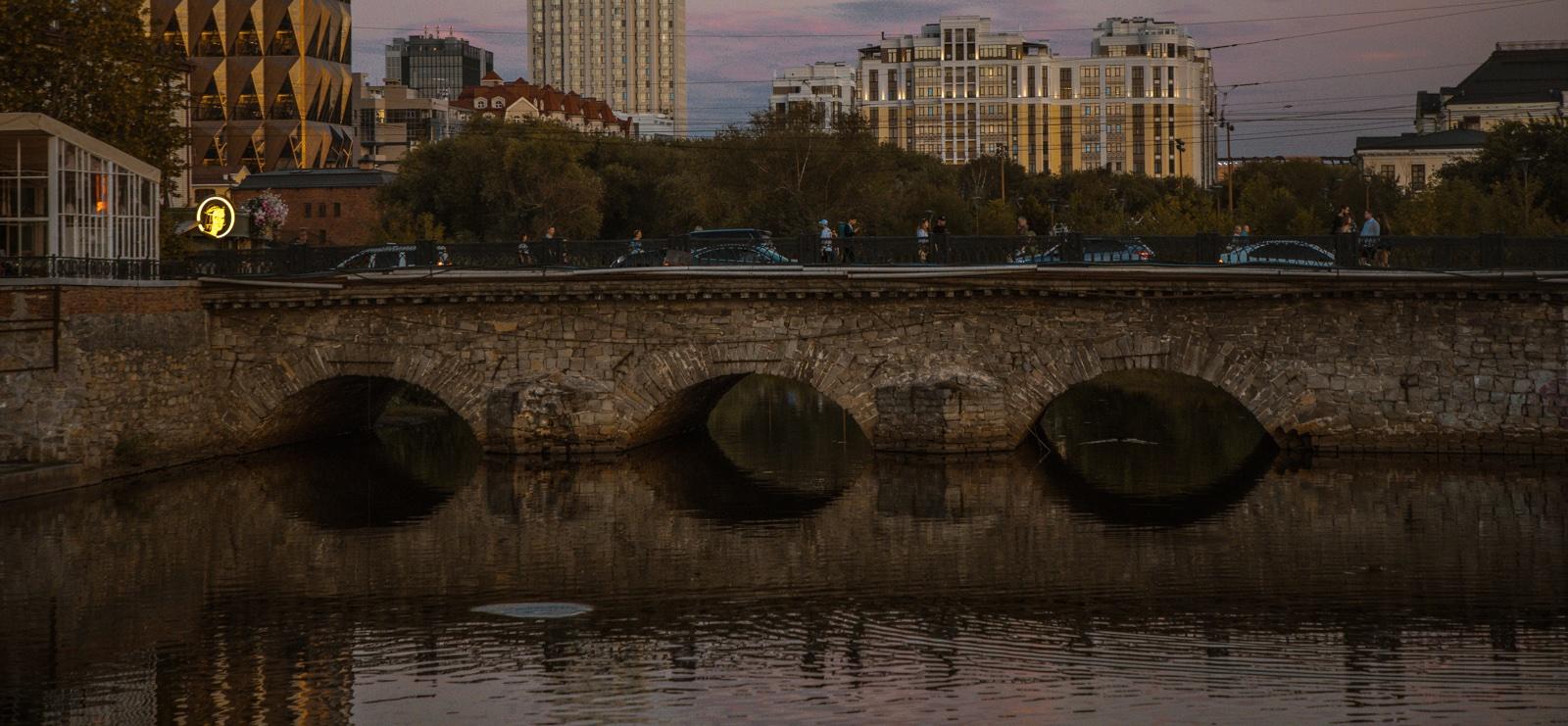 Пересекая Исеть: главные мосты Екатеринбурга